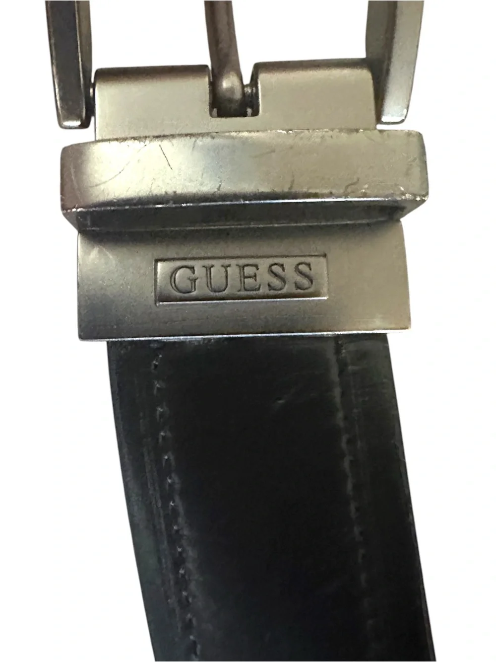 Guess material imitation